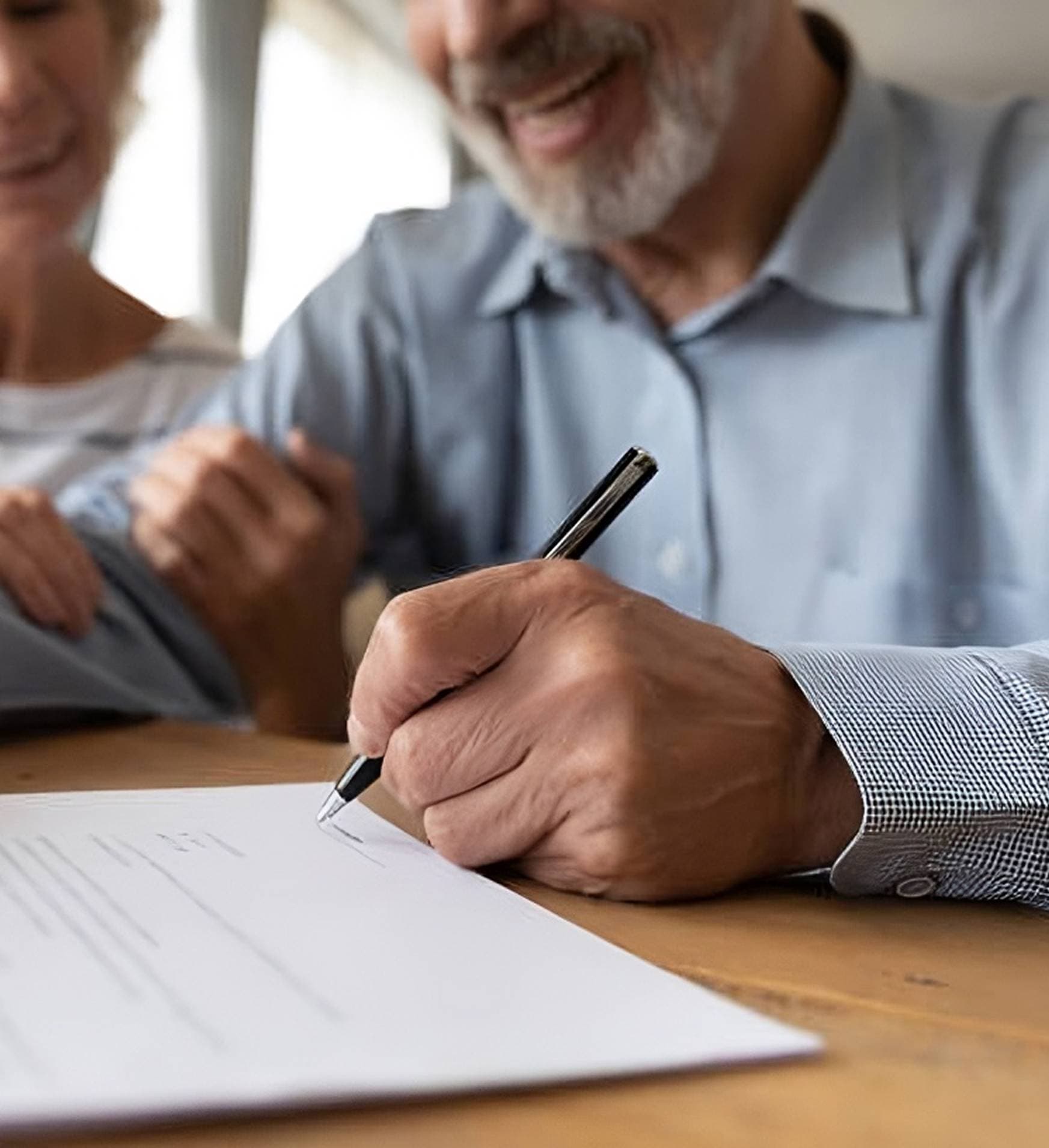 So füllen Sie den Antrag auf Pflegeleistungen aus